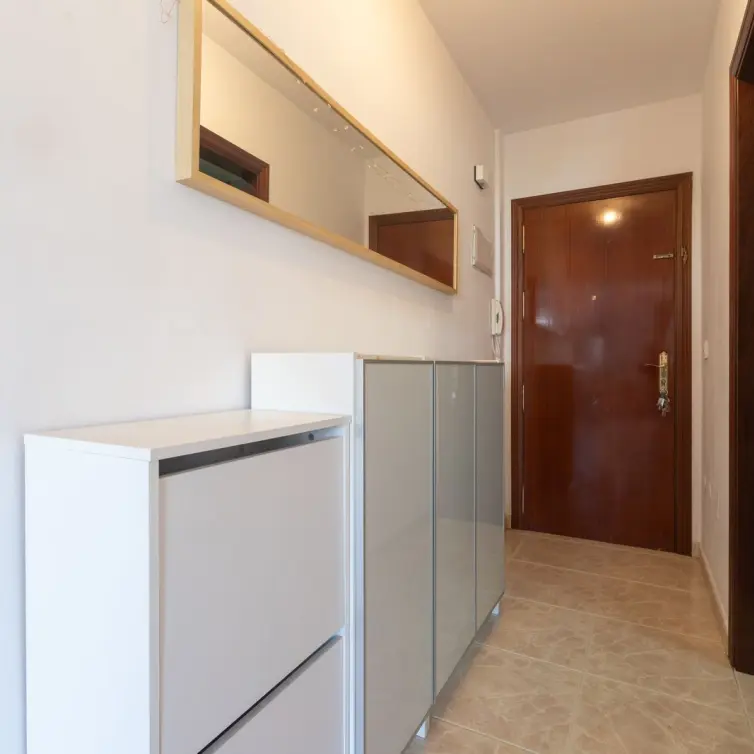 Venta de apartamento en planta media en Los Boliches