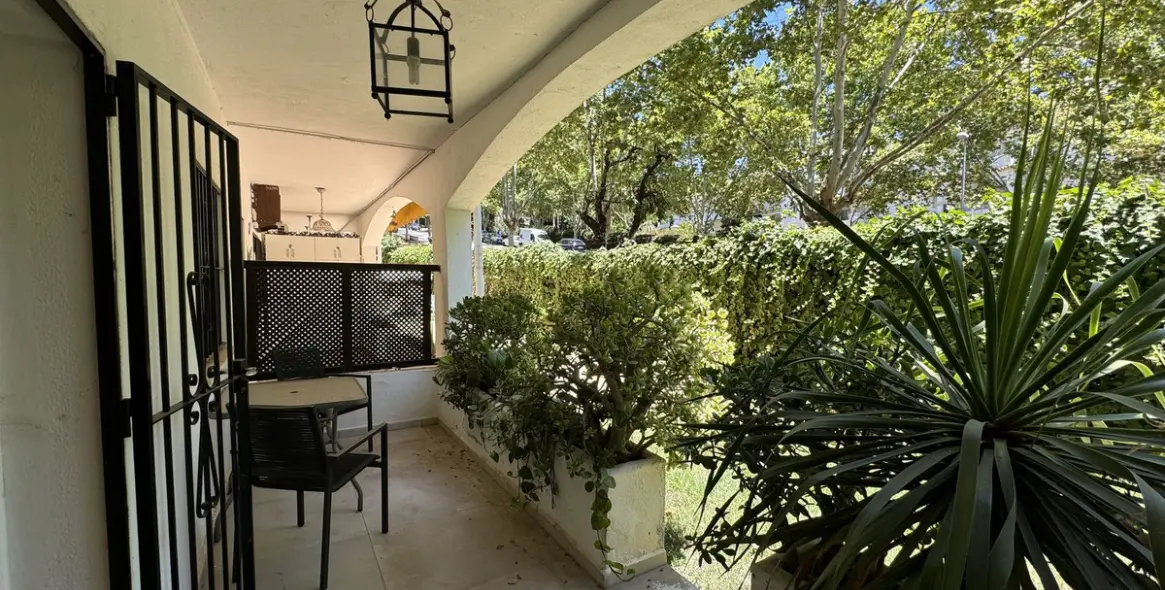 Venta de apartamento en planta baja en Marbella 3