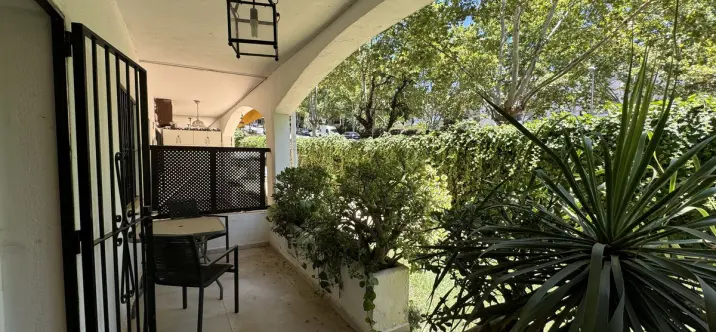 Venta de apartamento en planta baja en Marbella 2