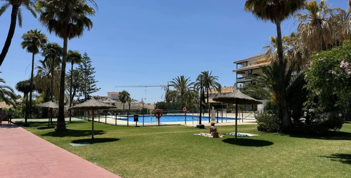 Venta de apartamento en planta baja en Marbella 12