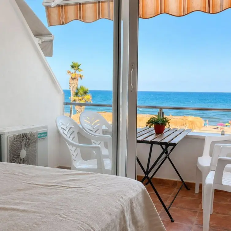 Sale of middle floor apartment in Torremolinos