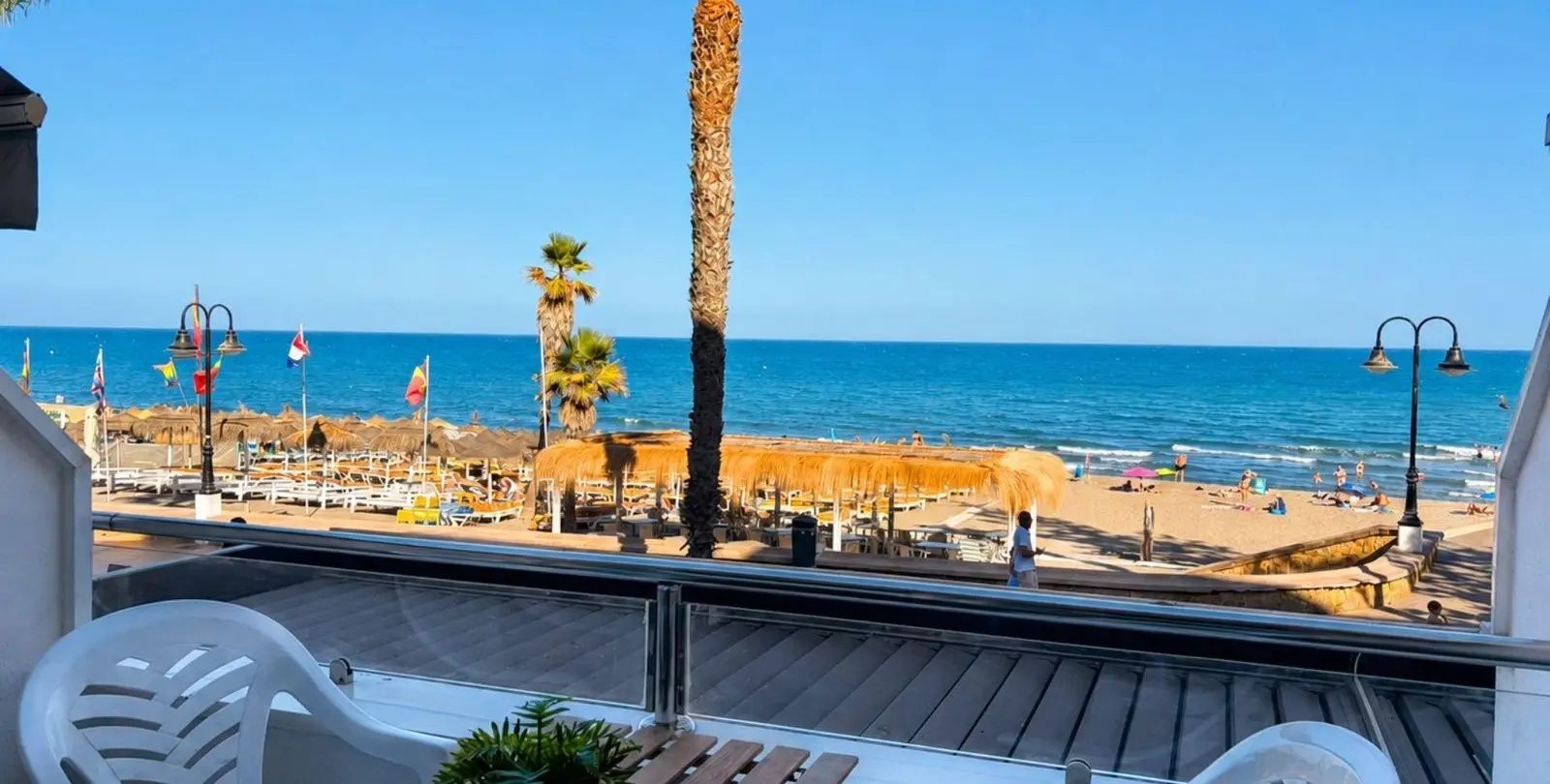 Sale of middle floor apartment in Torremolinos 2