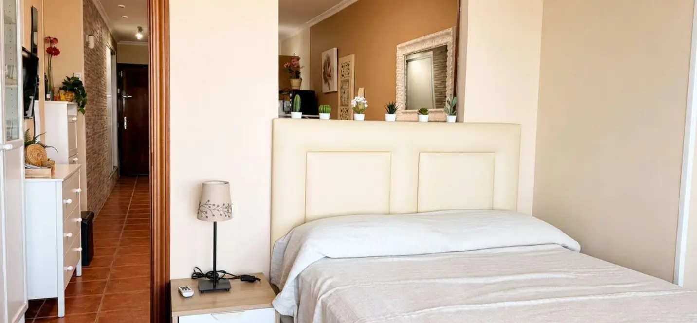 Sale of middle floor apartment in Torremolinos 4