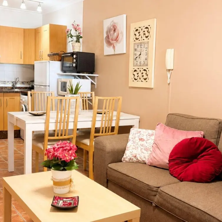 Sale of middle floor apartment in Torremolinos