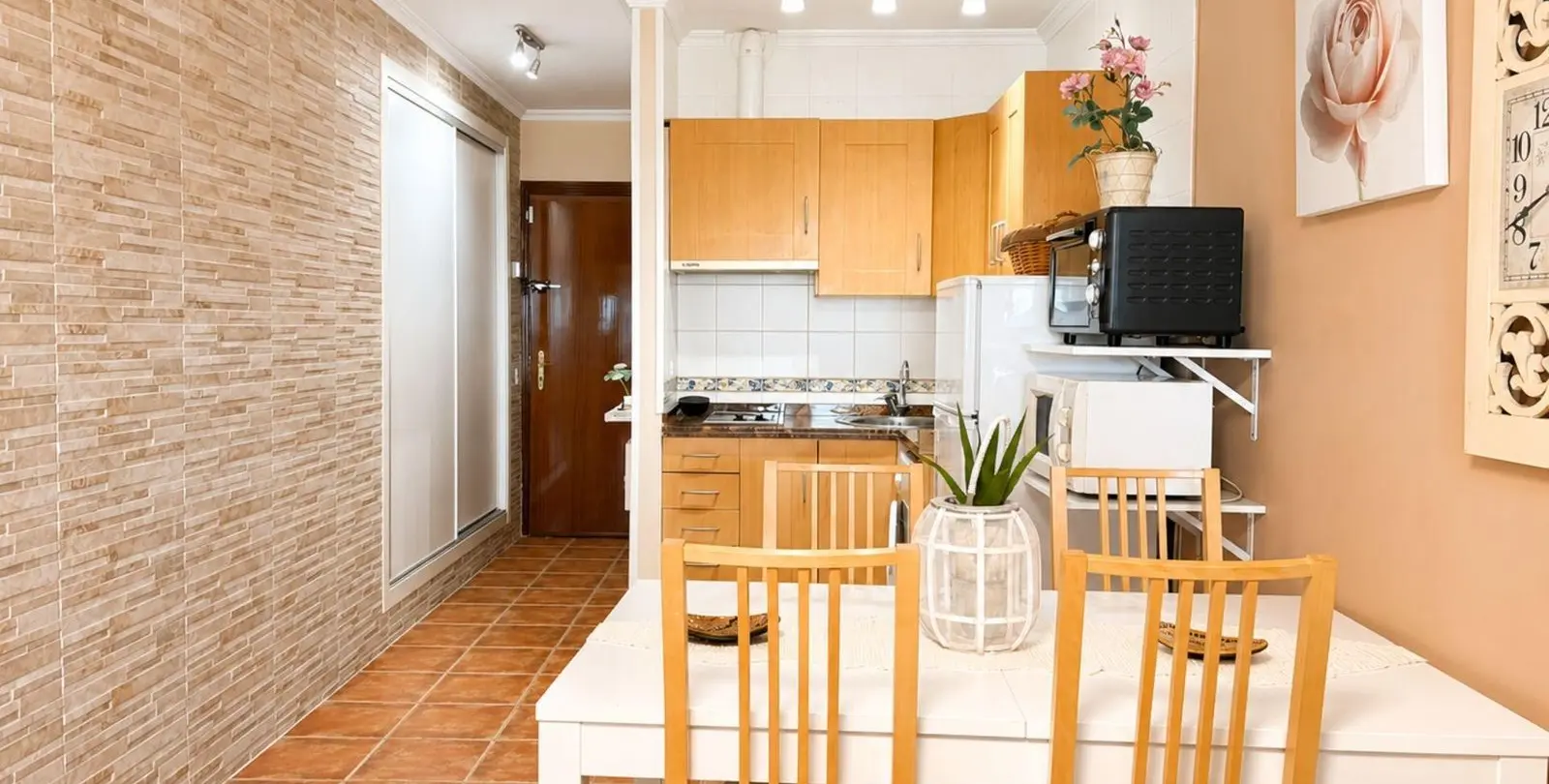 Sale of middle floor apartment in Torremolinos 9
