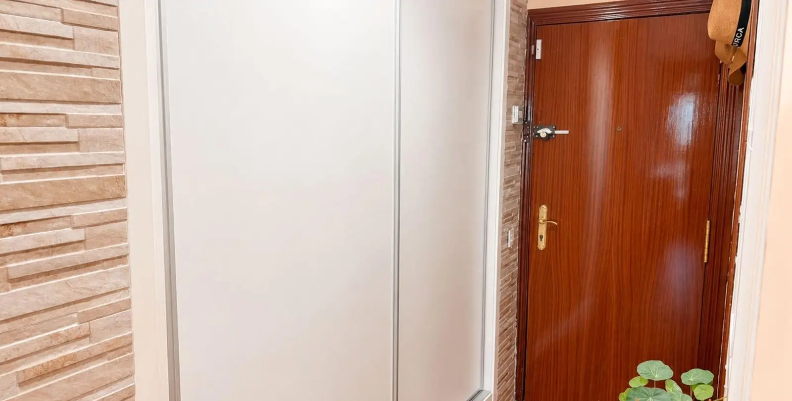 Sale of middle floor apartment in Torremolinos 12