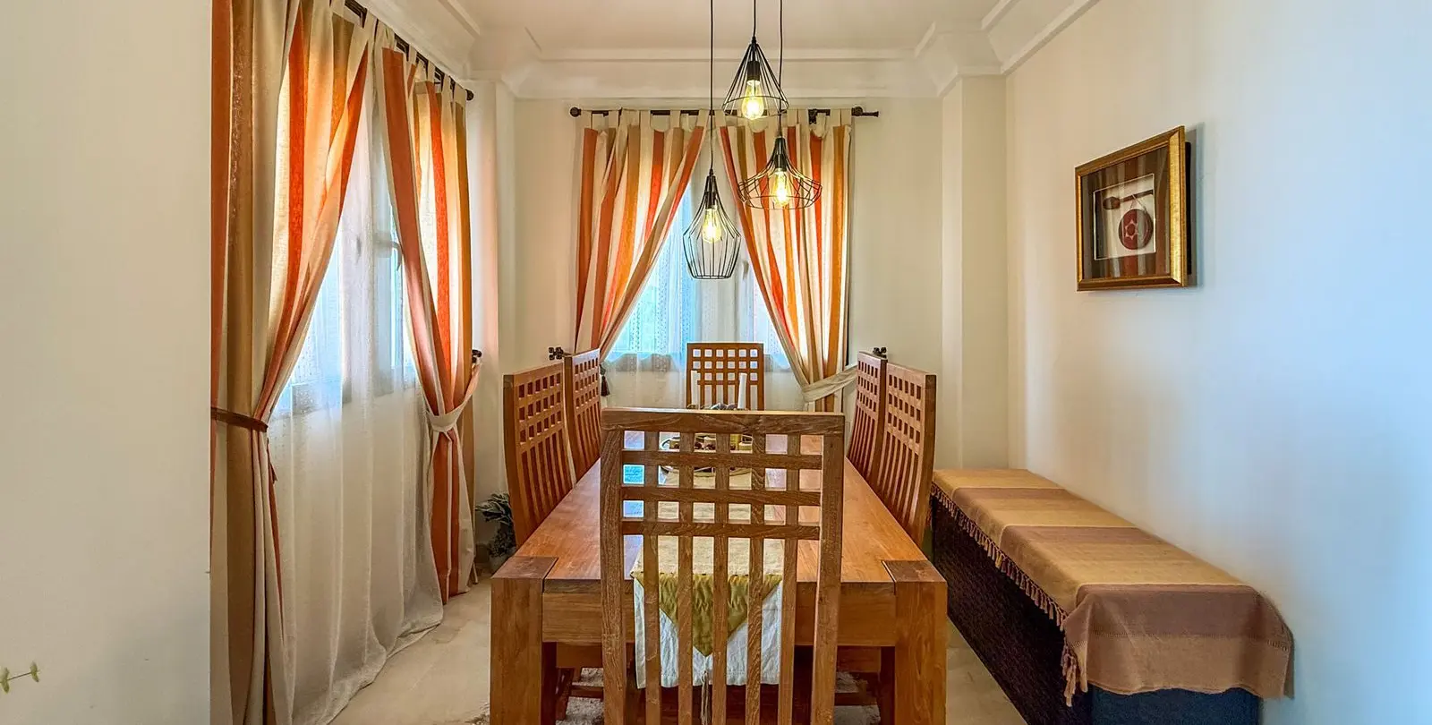 Sale of middle floor apartment in Calahonda 9