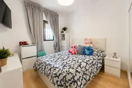 Image 4 thumb