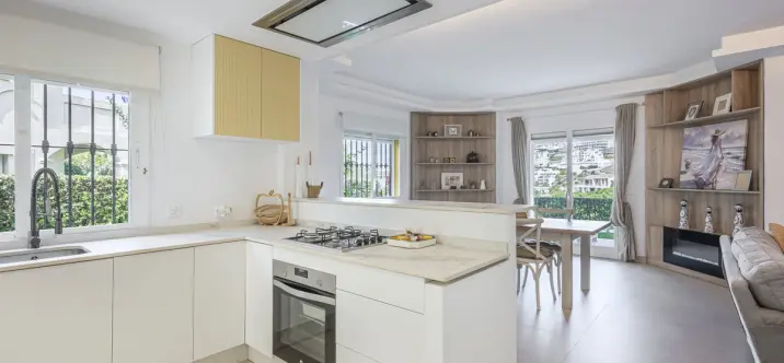 Venta de apartamento en planta baja en Benahavís 3