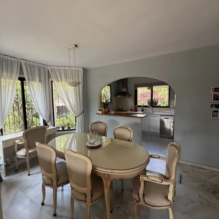 Sale of detached villa in Calahonda