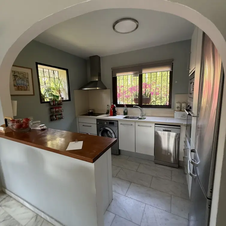 Sale of detached villa in Calahonda