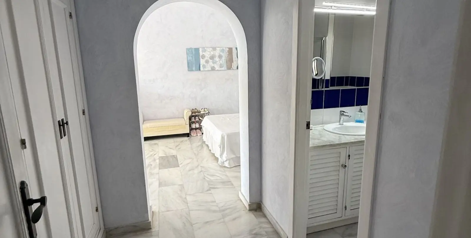 Sale of detached villa in Calahonda 12