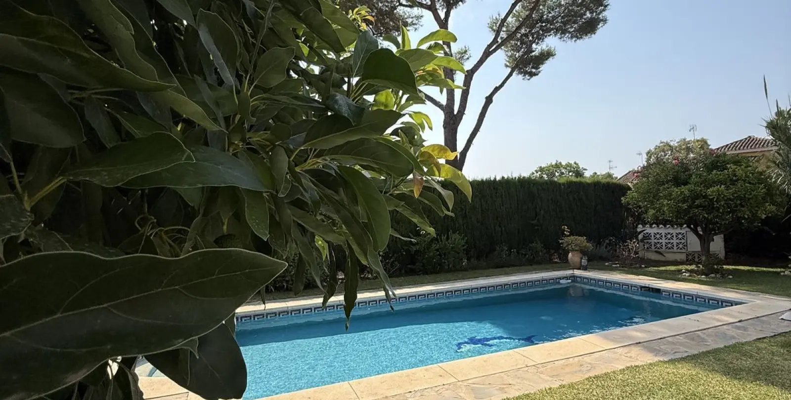 Sale of detached villa in Calahonda 24