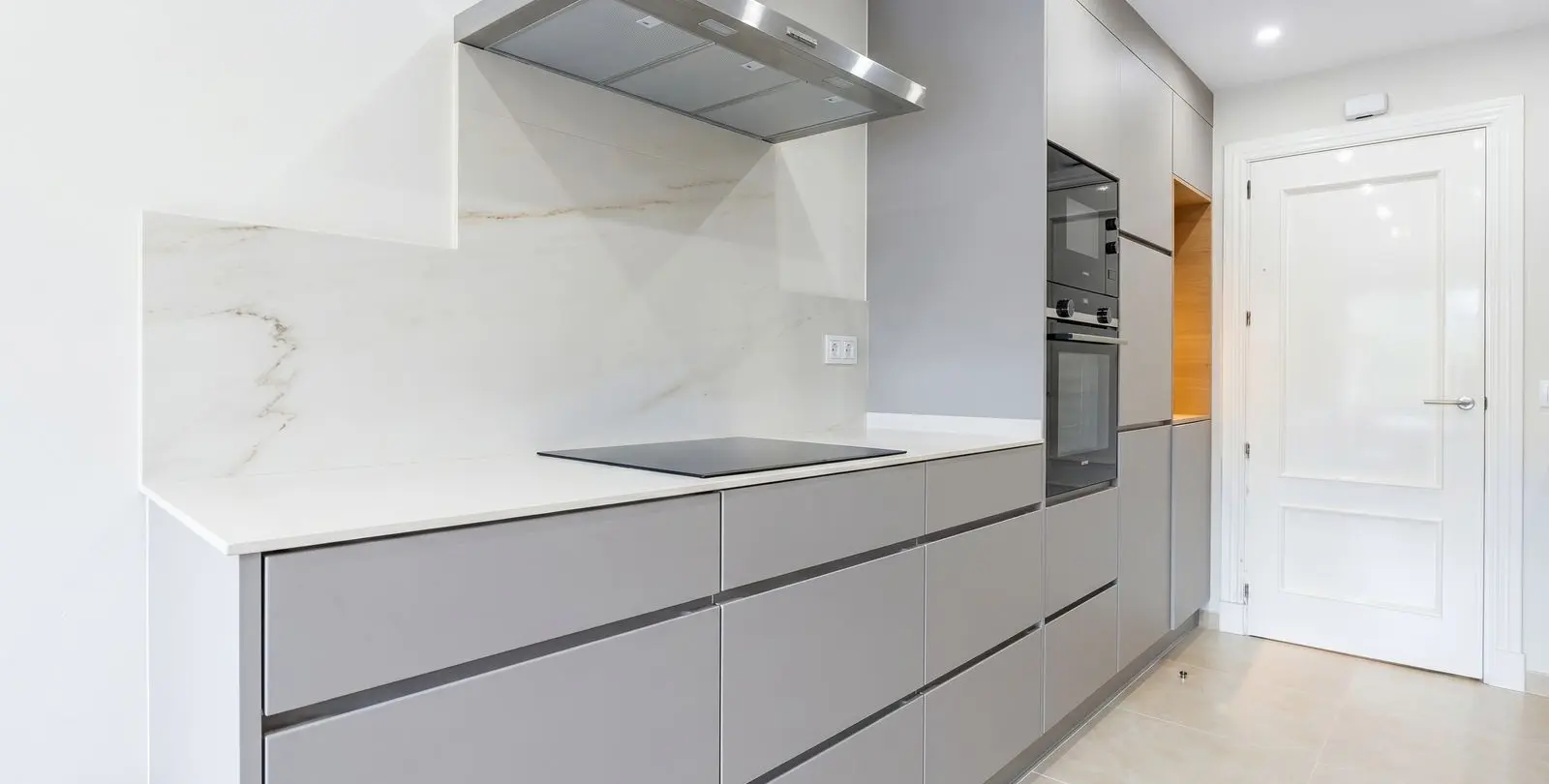 Sale of middle floor apartment in Nueva Andalucía 10