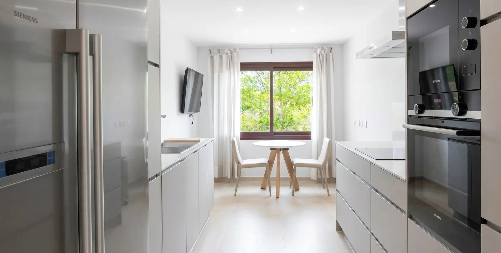 Sale of middle floor apartment in Nueva Andalucía 11