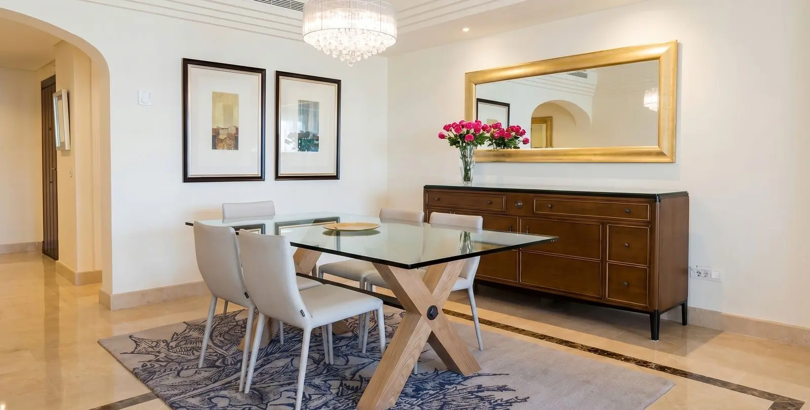 Sale of middle floor apartment in Nueva Andalucía 13