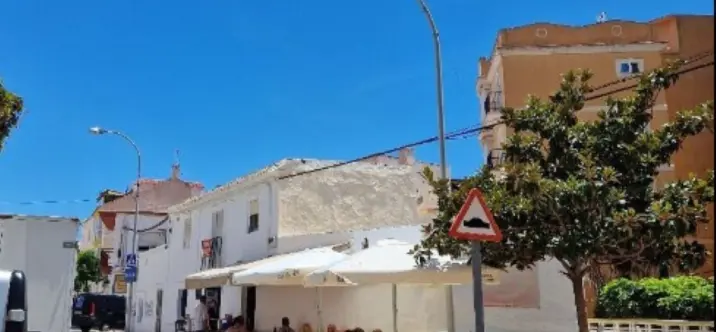Venta de parcela residencial en Arroyo de la Miel 2
