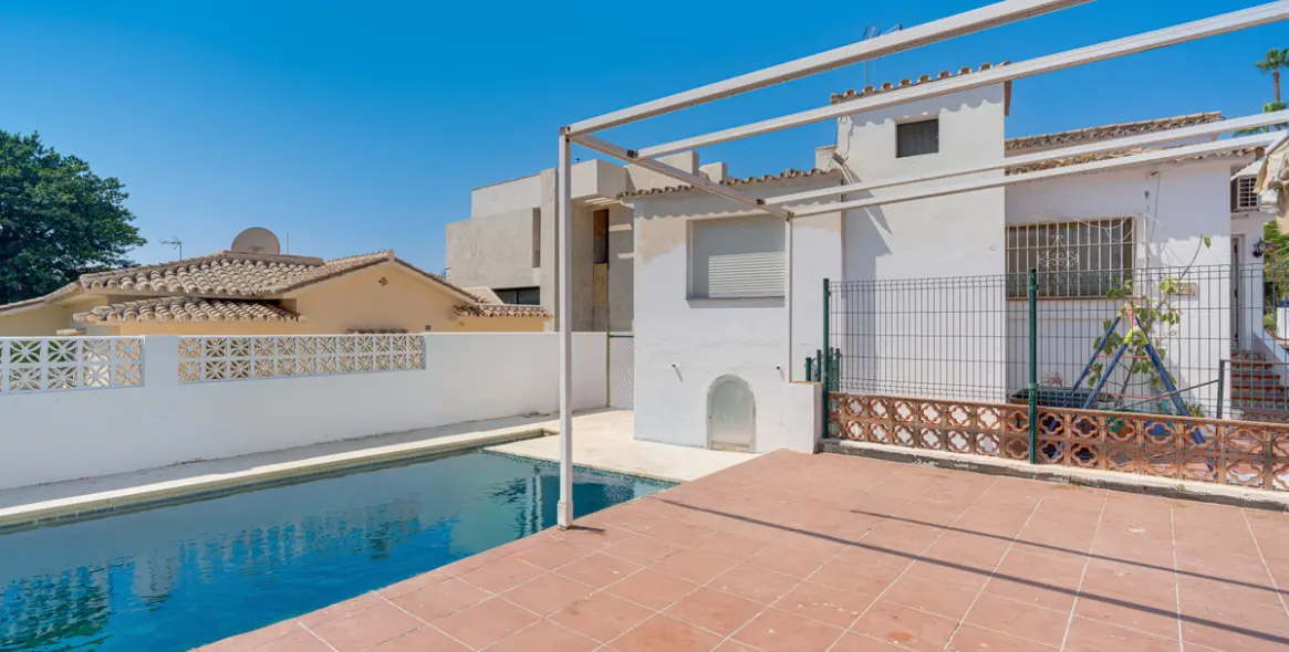 Sale of detached villa in Nueva Andalucía 7