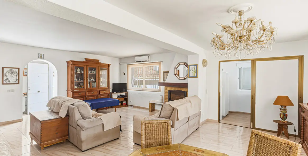 Sale of detached villa in Nueva Andalucía 14