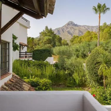 Venta de casa pareada en Marbella