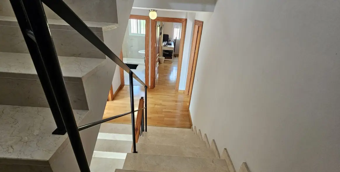Venta de villa independiente en Pinares de San Antón 11
