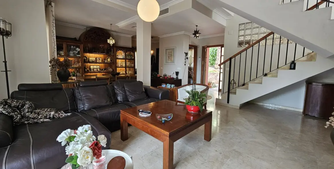 Venta de villa independiente en Pinares de San Antón 34