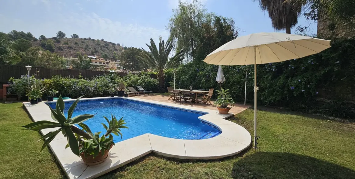 Venta de villa independiente en Pinares de San Antón 52