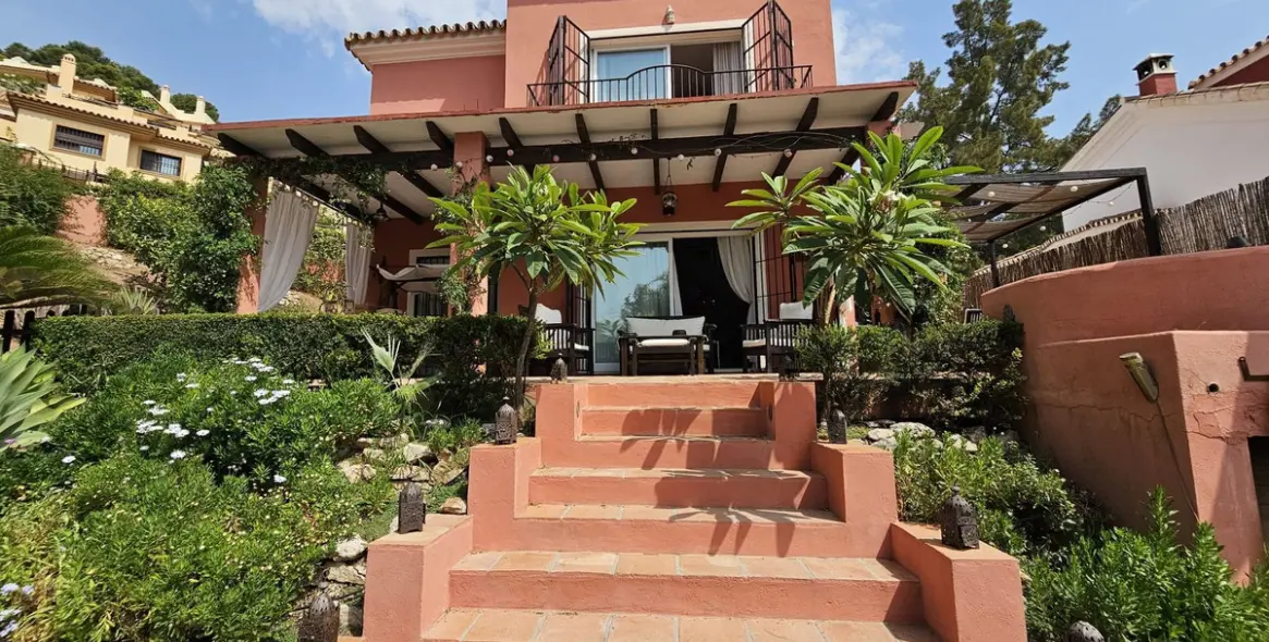 Venta de villa independiente en Pinares de San Antón 62