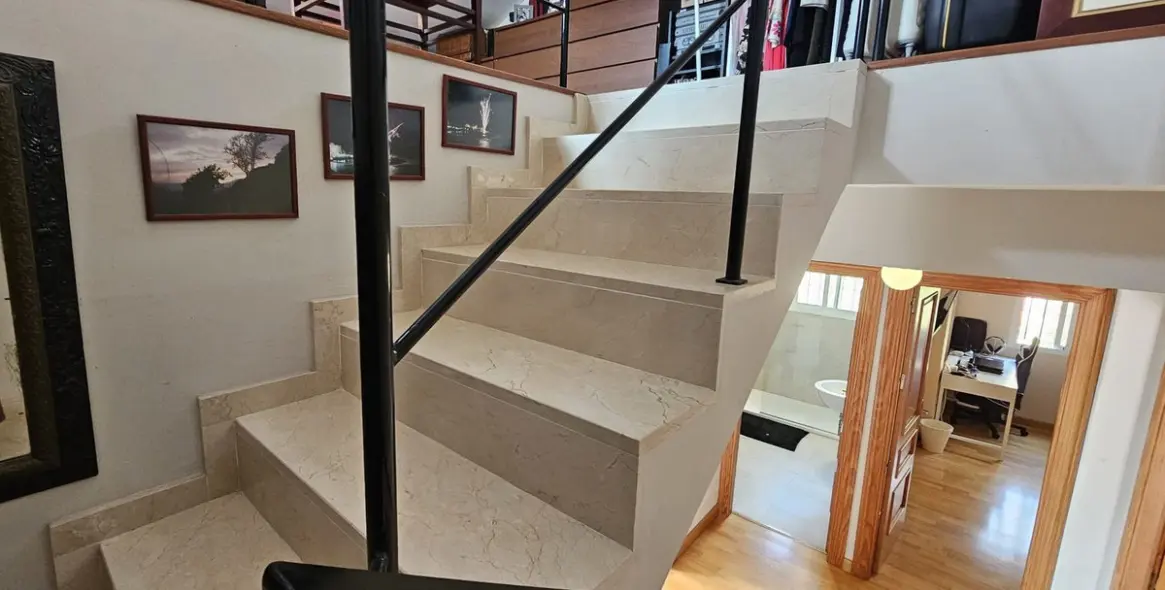 Venta de villa independiente en Pinares de San Antón 100