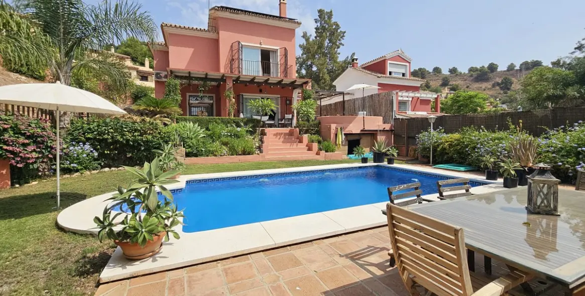 Venta de villa independiente en Pinares de San Antón 117