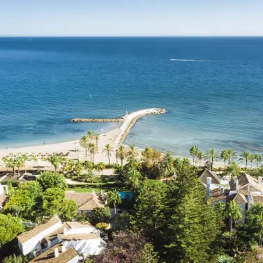 Venta de apartamento en planta media en The Golden Mile