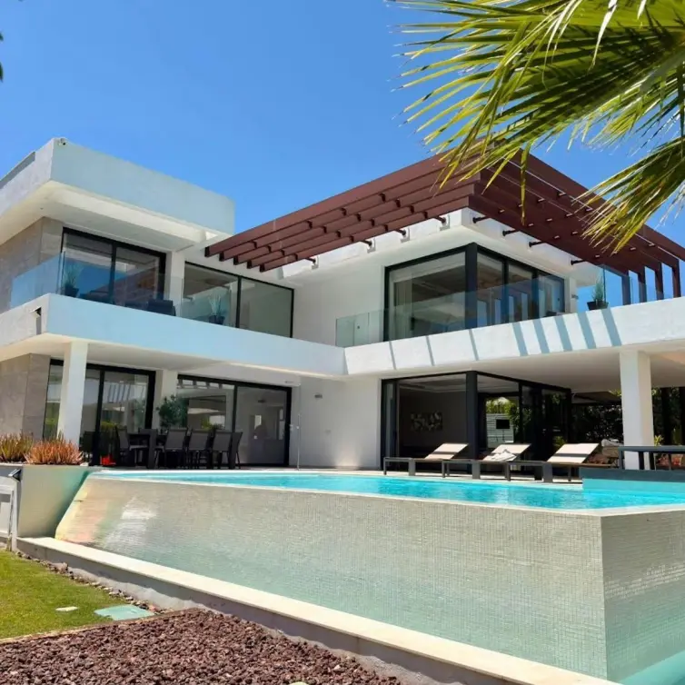 Venta de villa independiente en New Golden Mile