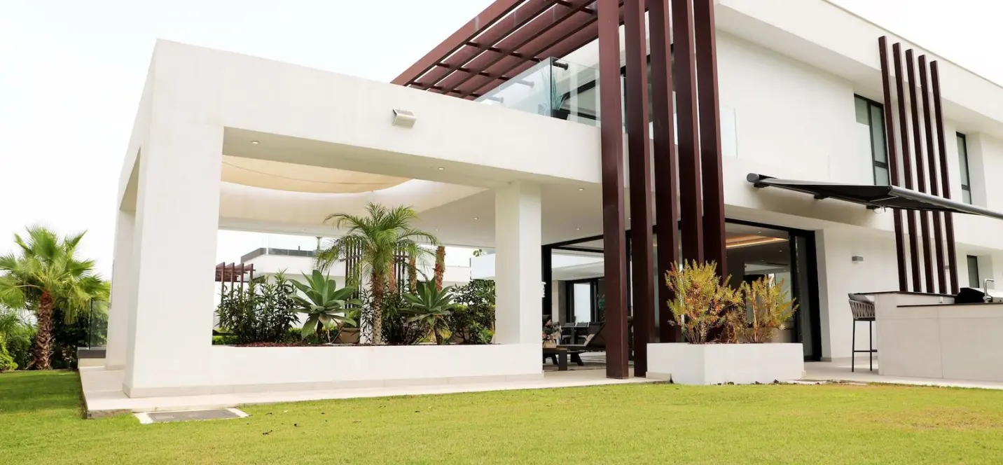 Venta de villa independiente en New Golden Mile 1
