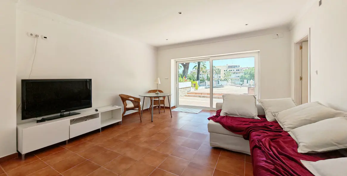 Venta de villa independiente en Marbesa 17