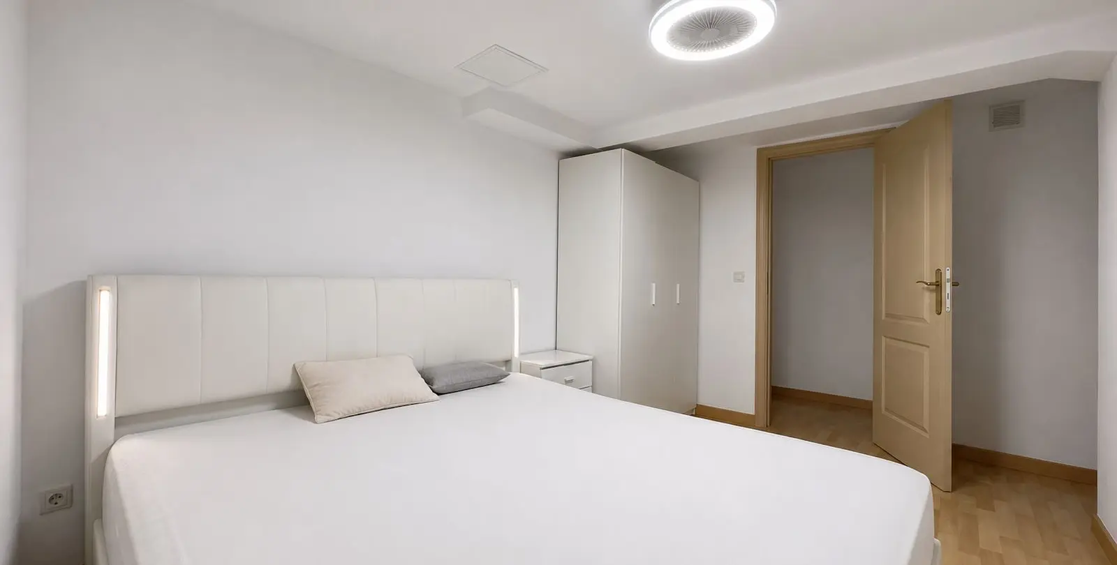 Short-term rent of semi-detached house in Nueva Andalucía 12
