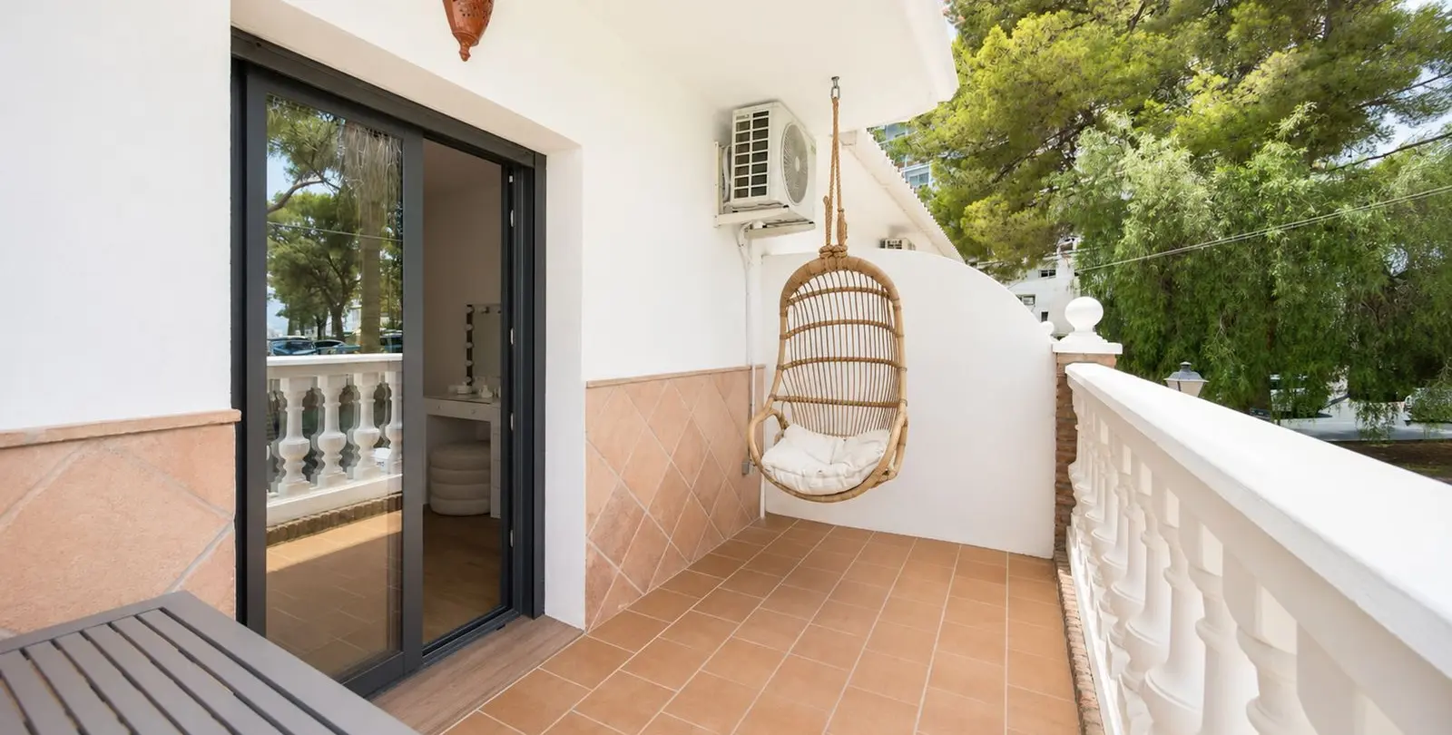 Short-term rent of semi-detached house in Nueva Andalucía 31