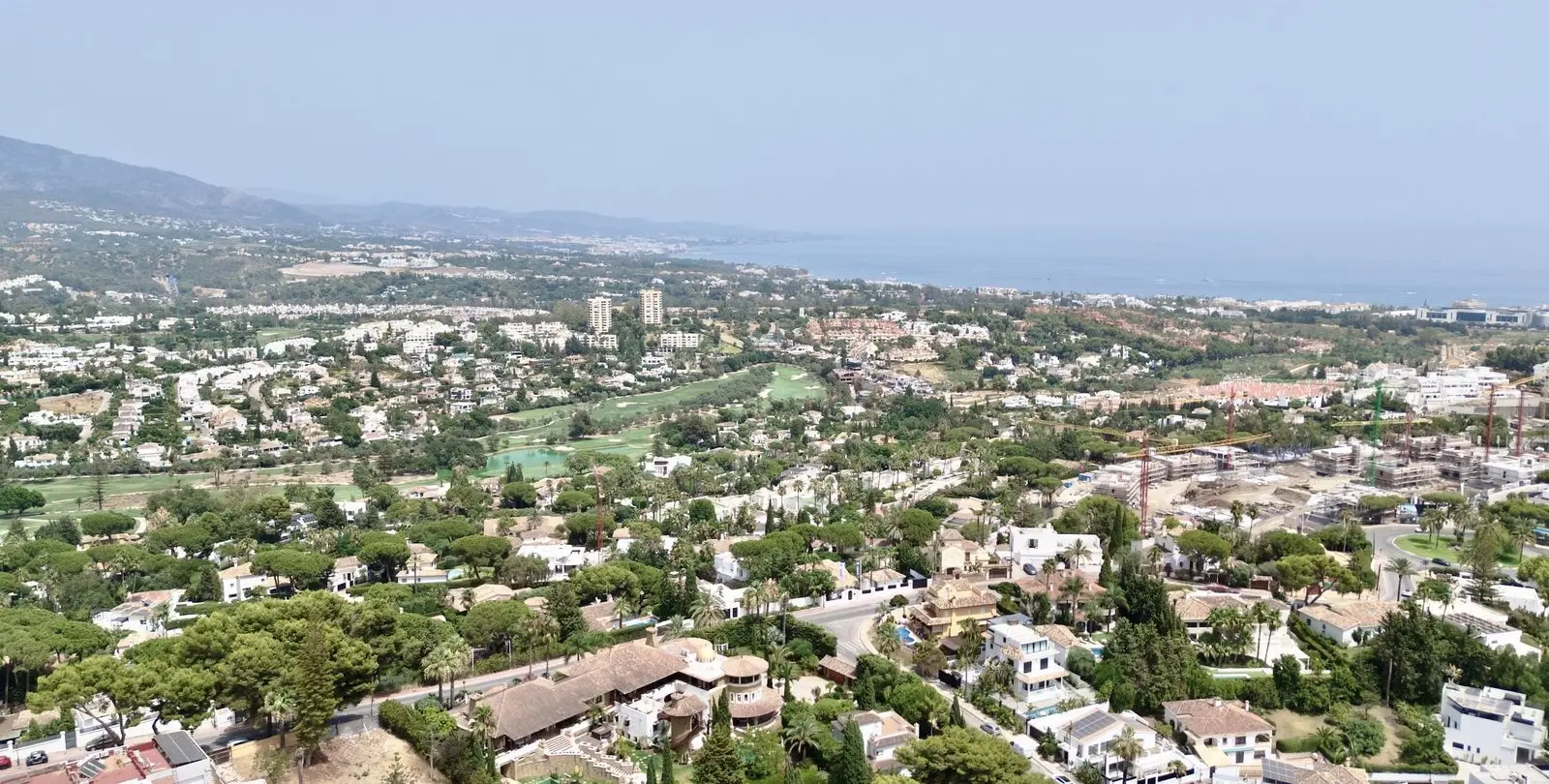 Short-term rent of semi-detached house in Nueva Andalucía 47
