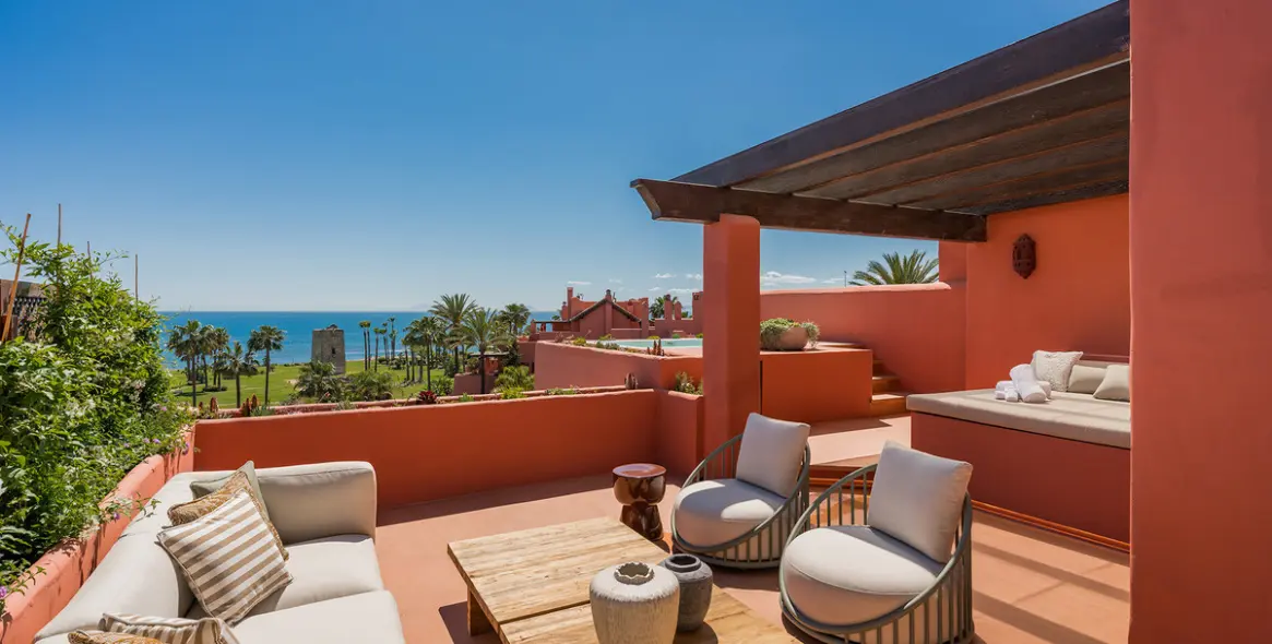 Venta de ático dúplex en Estepona 3