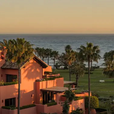 Venta de ático dúplex en Estepona