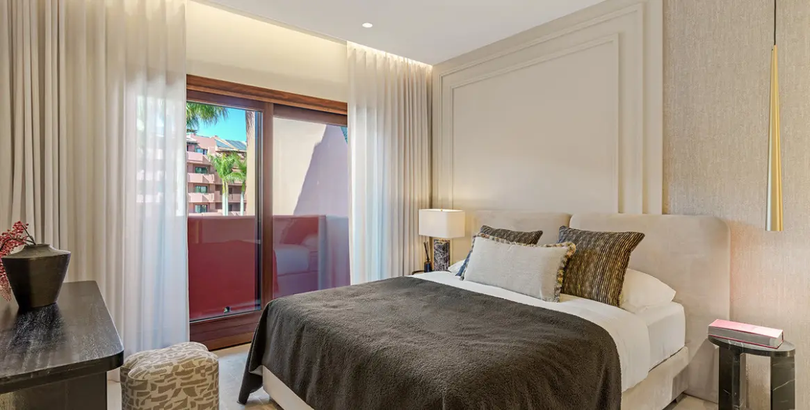 Venta de ático dúplex en Estepona 5