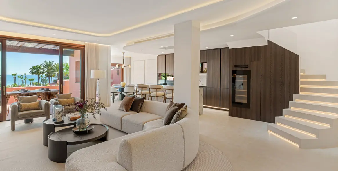 Venta de ático dúplex en Estepona 17