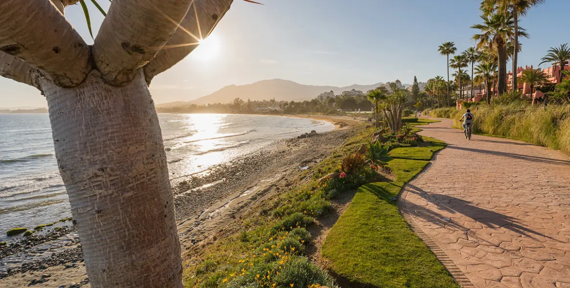 Venta de ático dúplex en Estepona 21
