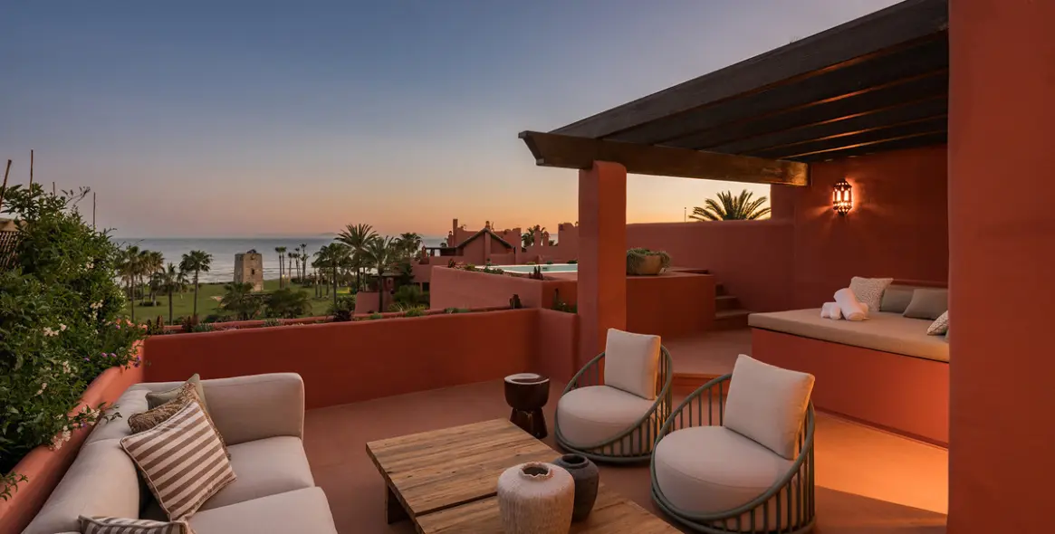 Venta de ático dúplex en Estepona 22