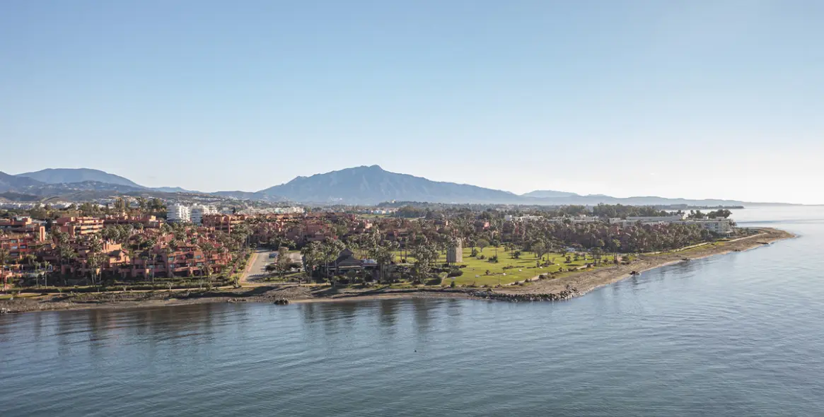 Venta de ático dúplex en Estepona 24