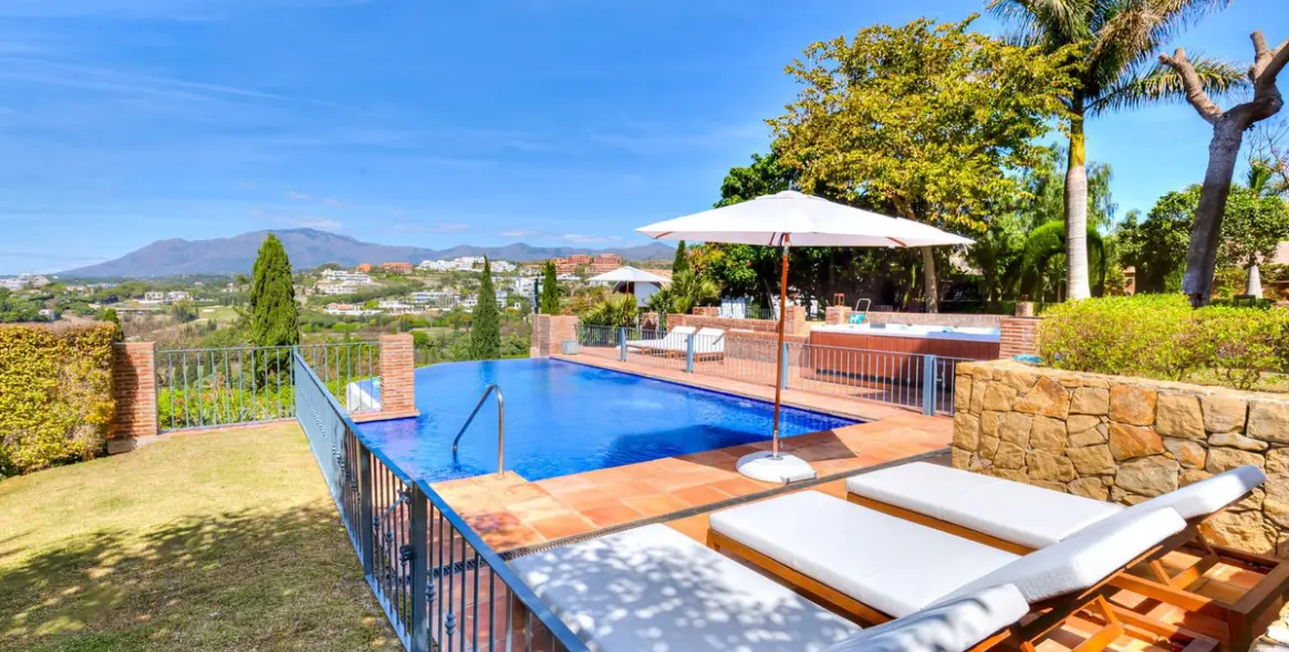 Venta de villa independiente en Benahavís 3