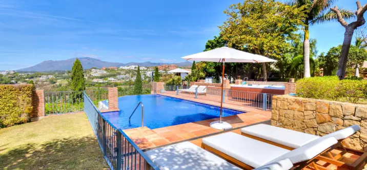 Venta de villa independiente en Benahavís 2