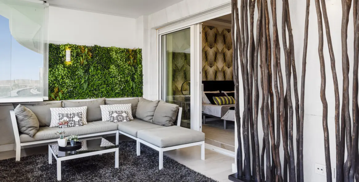 Short-term rent of middle floor apartment in Puerto Banús 11