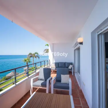 Venta de apartamento en planta media en Benalmadena Costa