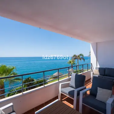 Venta de apartamento en planta media en Benalmadena Costa