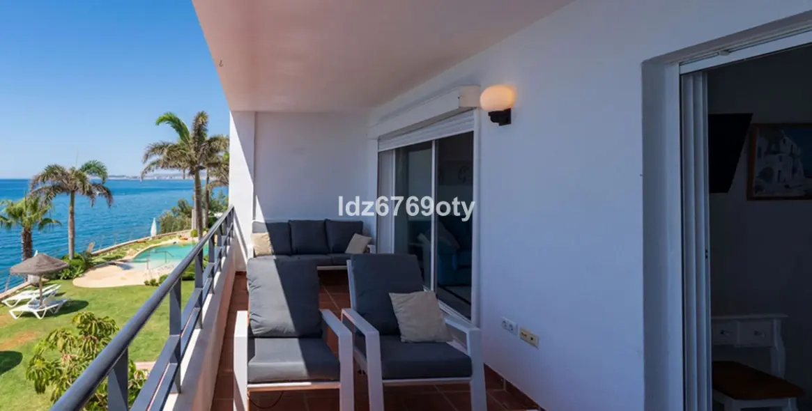 Venta de apartamento en planta media en Benalmadena Costa 9